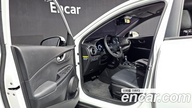 Hyundai Kona 2018 — photo 13