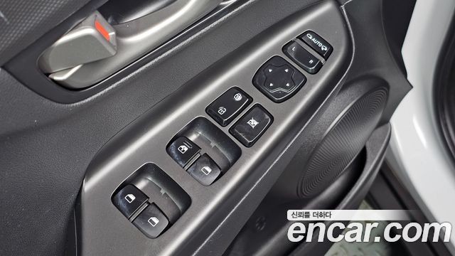 Hyundai Kona 2018 — photo 19