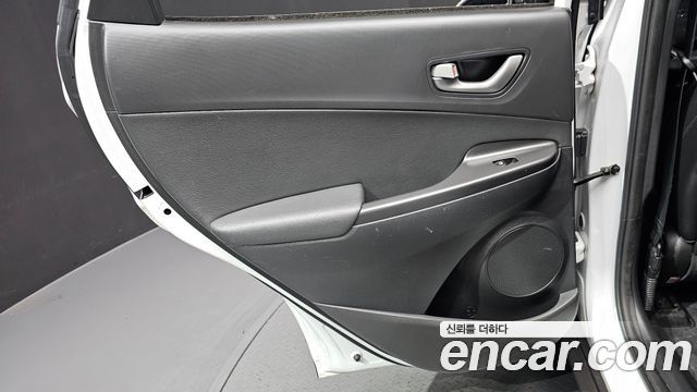 Hyundai Kona 2018 — photo 15