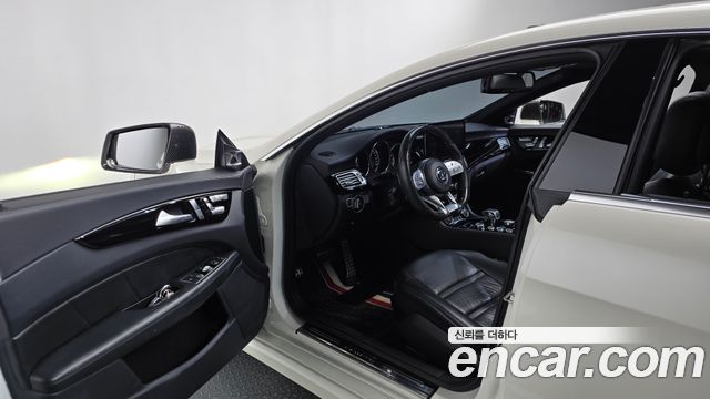 Mercedes-Benz CLS-Class 2012 — photo 10