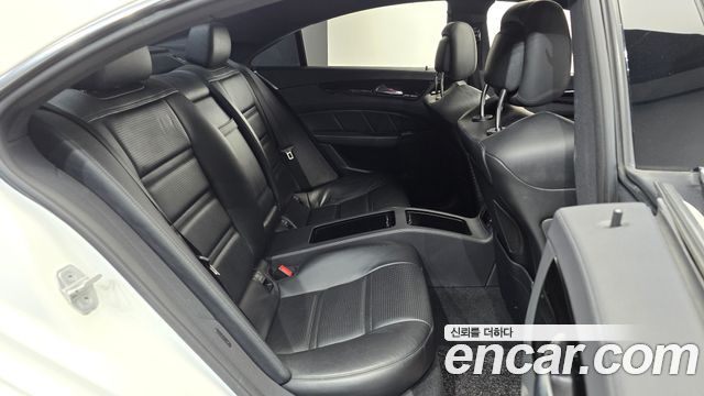 Mercedes-Benz CLS-Class 2012 — photo 11