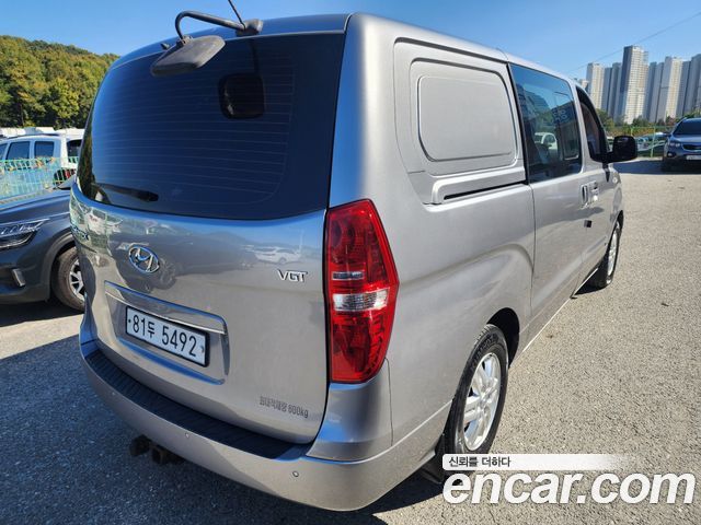 Hyundai Starex 2018 — photo 3