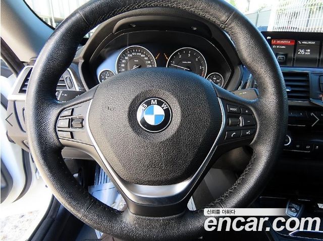BMW Gran Turismo 2018 — photo 8