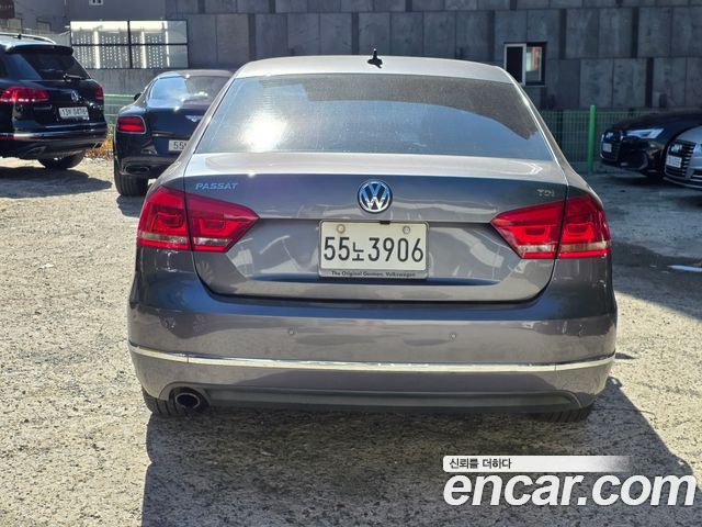 Volkswagen Passat 2013 — photo 6