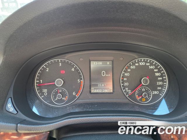 Volkswagen Passat 2013 — photo 7