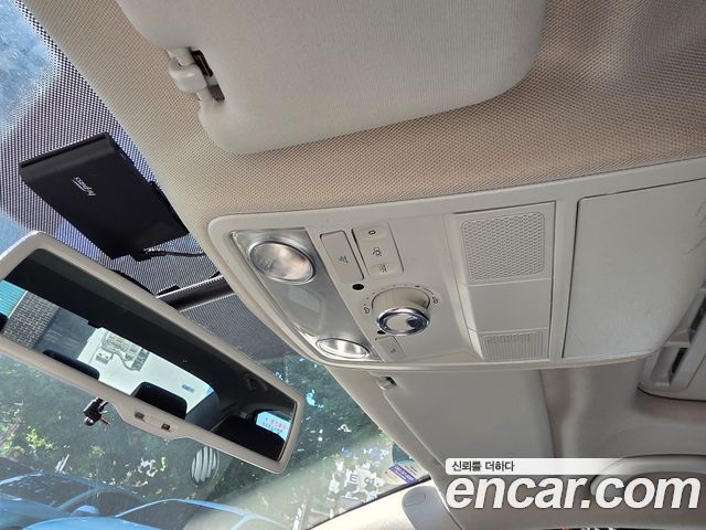 Volkswagen Passat 2013 — photo 17