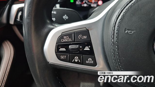 BMW 5-Series 2022 — photo 27