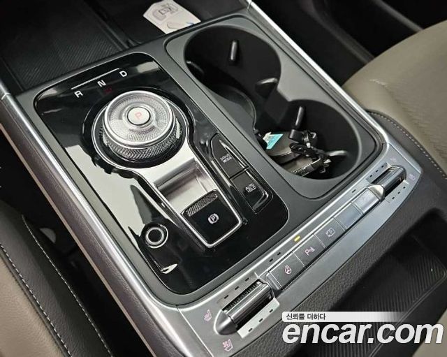 Kia Canival 2024 — photo 8