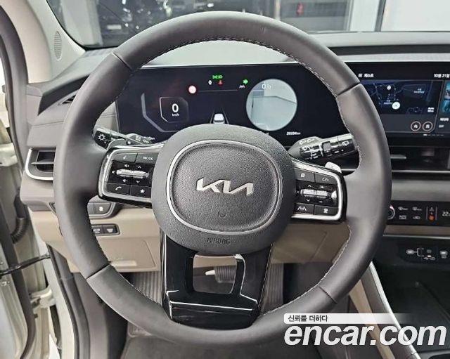 Kia Canival 2024 — photo 9