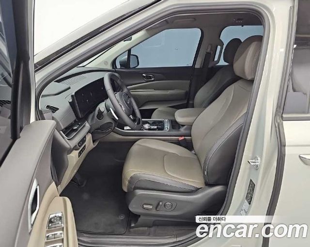 Kia Canival 2024 — photo 11