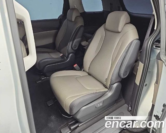Kia Canival 2024 — photo 12
