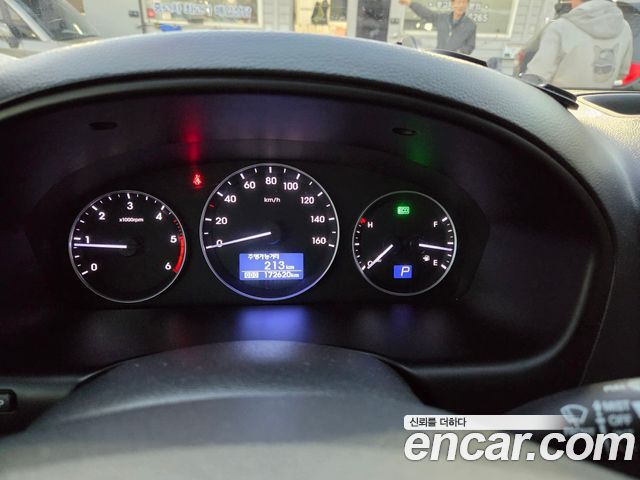 Hyundai Starex 2019 — photo 9
