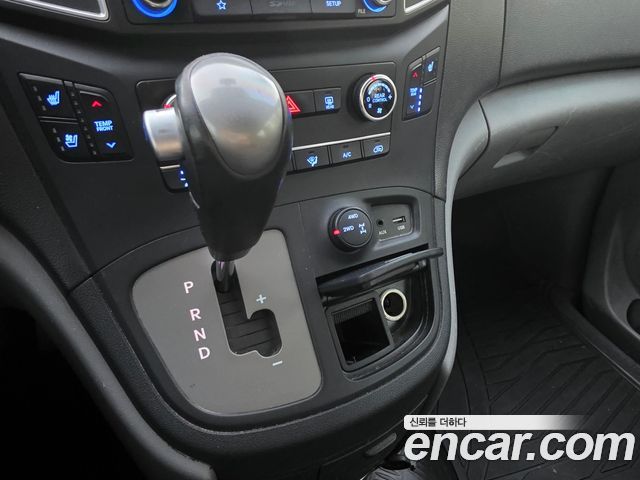 Hyundai Starex 2019 — photo 12
