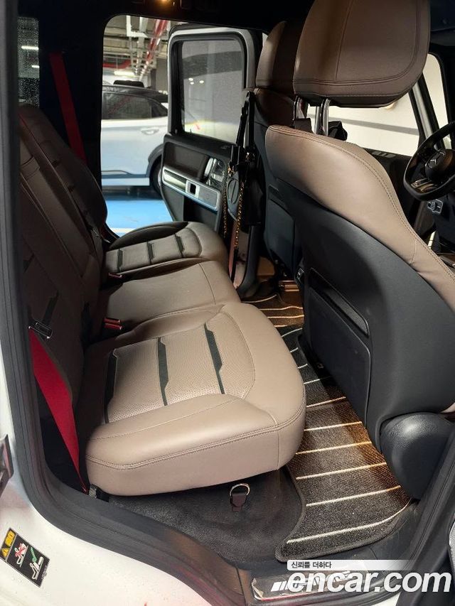 Mercedes-Benz G-Class 2025 — photo 9