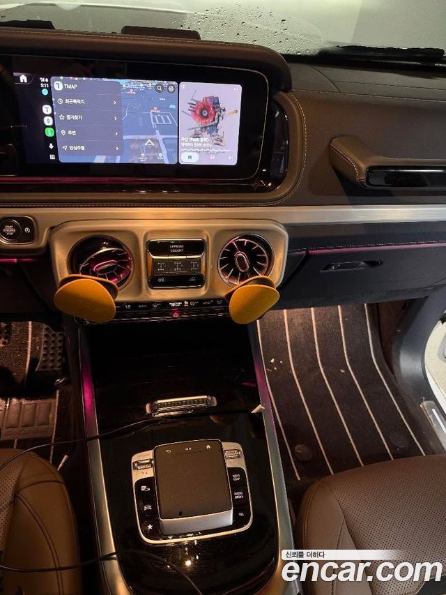 Mercedes-Benz G-Class 2025 — photo 12