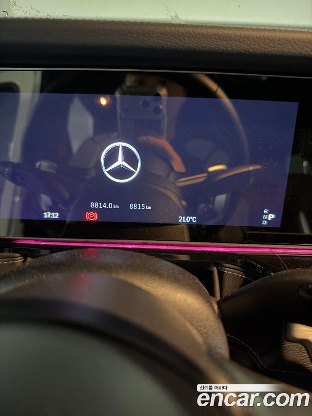 Mercedes-Benz G-Class 2025 — photo 15