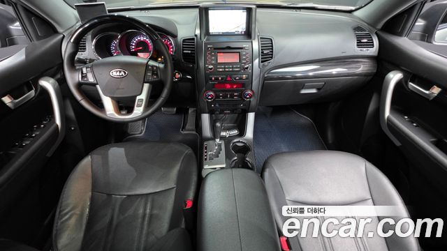 Kia Sorento 2011 — photo 7