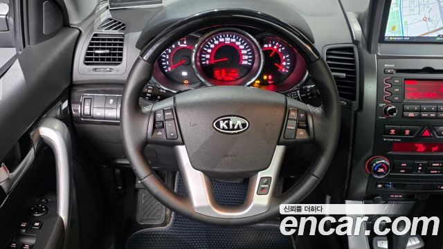 Kia Sorento 2011 — photo 13