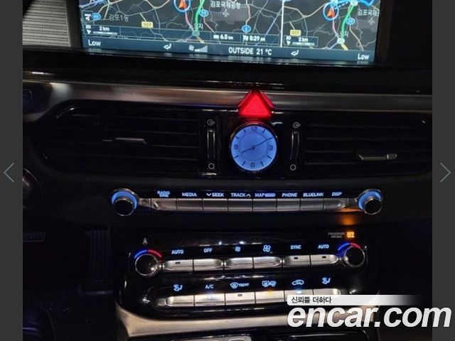 Genesis EQ900 2016 — photo 12