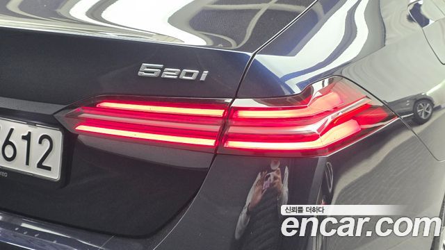 BMW 5-Series 2024 — photo 9