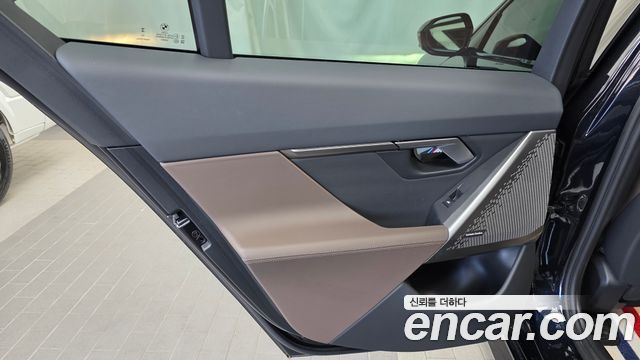 BMW 5-Series 2024 — photo 15