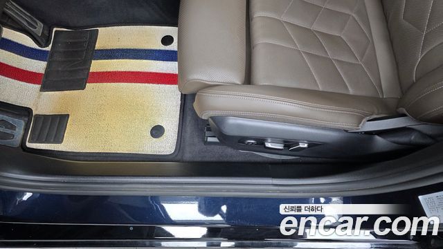 BMW 5-Series 2024 — photo 29