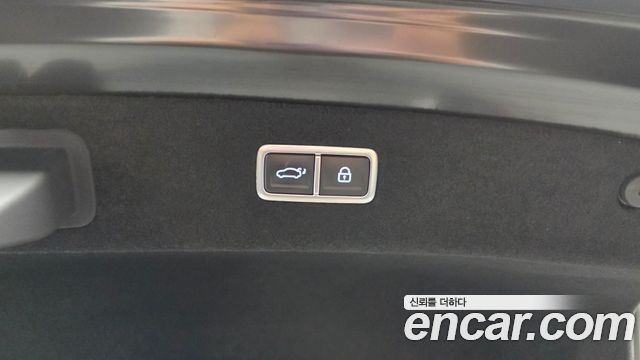 Genesis G90 2025 — photo 30