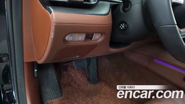Genesis G90 2025 — photo 32