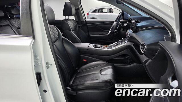 Hyundai Santafe 2021 — photo 16