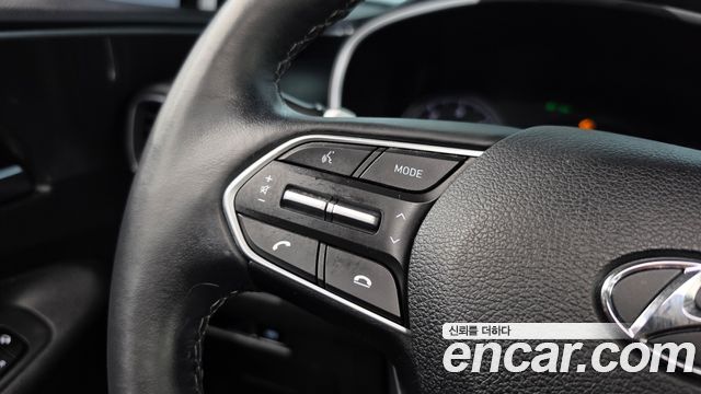 Hyundai Santafe 2021 — photo 27
