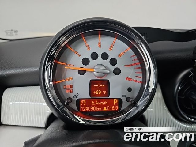 Mini Cooper 2010 — photo 6