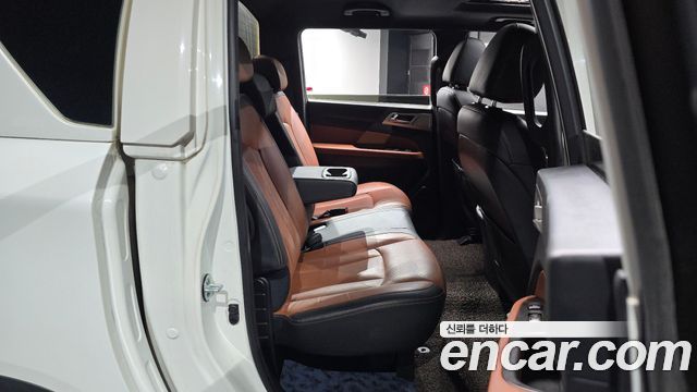 KG Mobility Rexton 2019 — photo 17