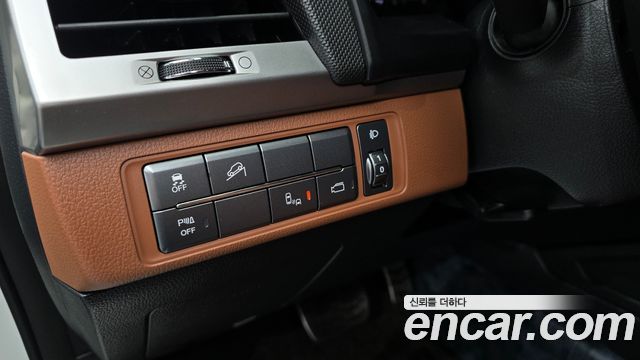 KG Mobility Rexton 2019 — photo 27