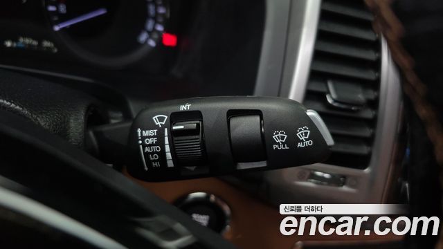 KG Mobility Rexton 2019 — photo 30