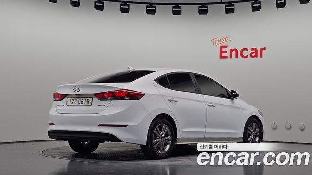 Hyundai AVANTE 2016 — photo 2