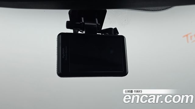 Hyundai AVANTE 2016 — photo 18