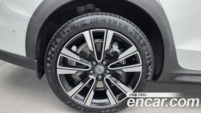 Volvo V60 2024 — photo 5