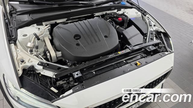 Volvo V60 2024 — photo 6