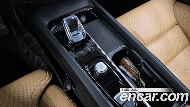 Volvo V60 2024 — photo 12
