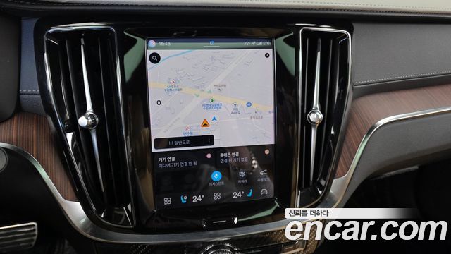 Volvo V60 2024 — photo 19