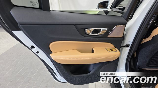 Volvo V60 2024 — photo 15
