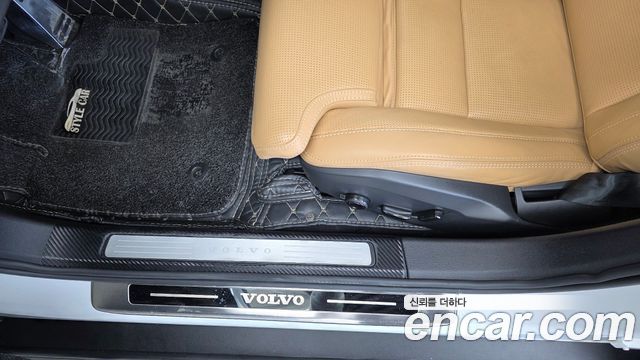 Volvo V60 2024 — photo 27