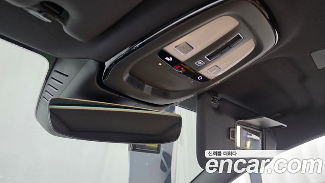 Volvo V60 2024 — photo 33