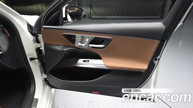 Mercedes-Benz E-Class 2024 — photo 14