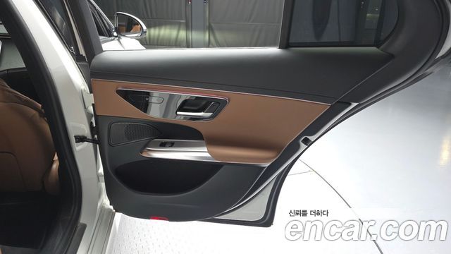 Mercedes-Benz E-Class 2024 — photo 15