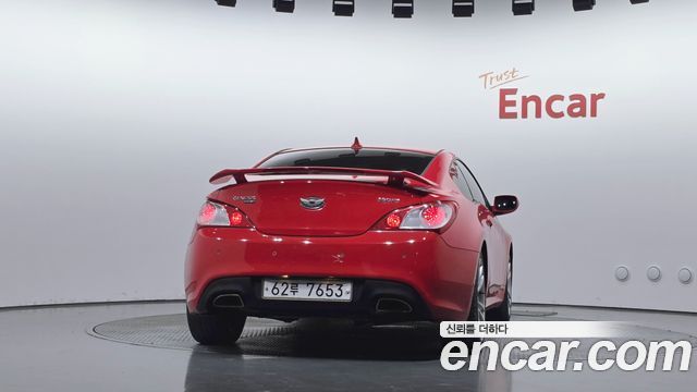 Hyundai Genesis 2010 — photo 4