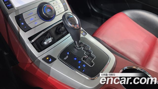 Hyundai Genesis 2010 — photo 9