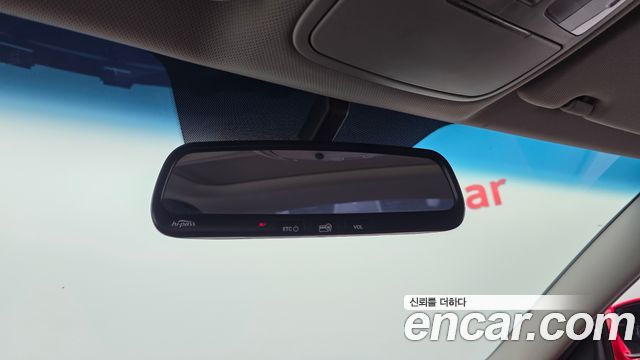 Hyundai Genesis 2010 — photo 17