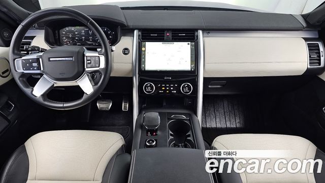 Land Rover Discovery 2023 — photo 10