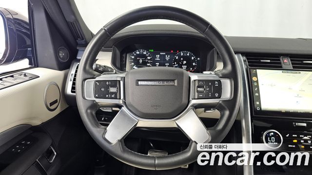 Land Rover Discovery 2023 — photo 19